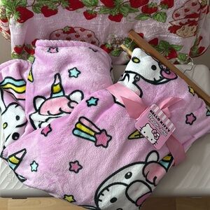 Hello Kitty Pink Blanket